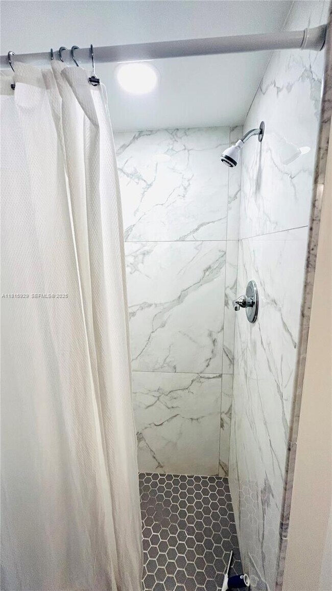 Building Photo - 250 NE 20th St