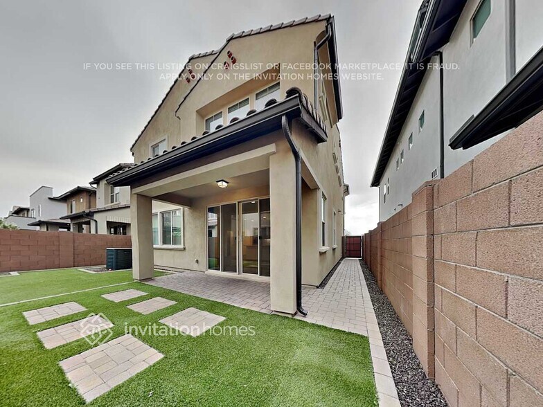 Building Photo - 1949 S Wallrade Ln