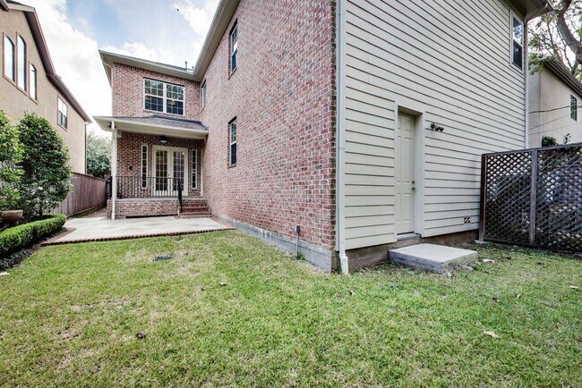 Building Photo - 4324 Ione St