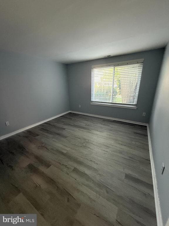 Building Photo - 313 Gregorys Way