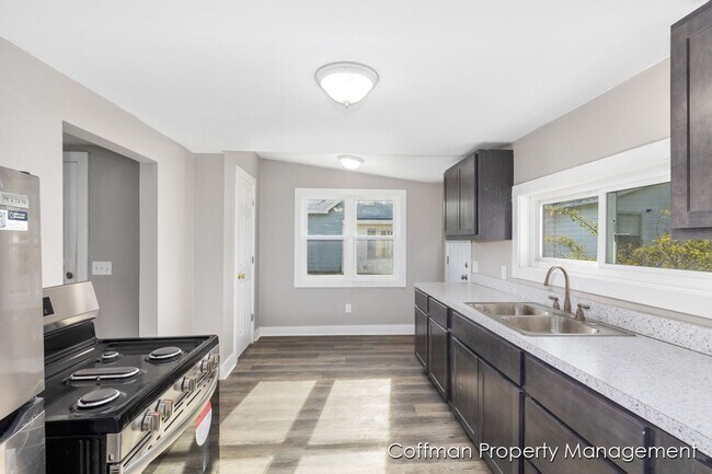 Building Photo - 2 Bed, 1 Bath Home in Wyoming