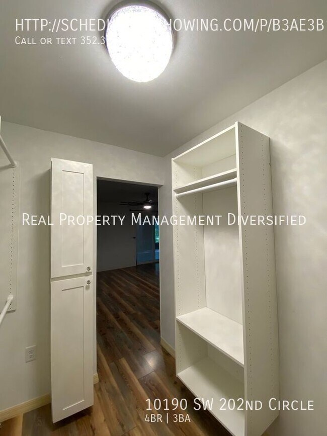 Building Photo - Rainbow Springs  Woodlands - 4/3/2 - Plus ...