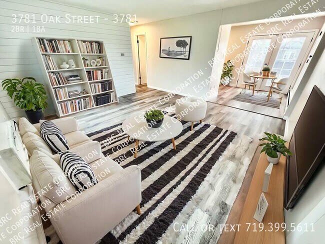 Primary Photo - 3781 Oak St