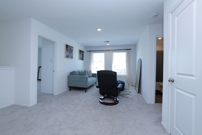 Building Photo - 12332 Derby Royal Dr