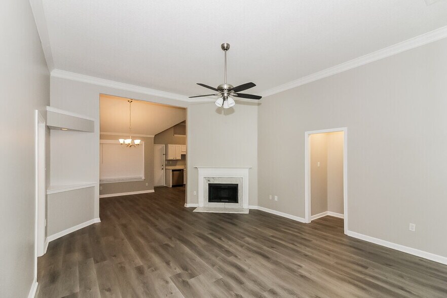 Building Photo - 745 N Sanga Rd
