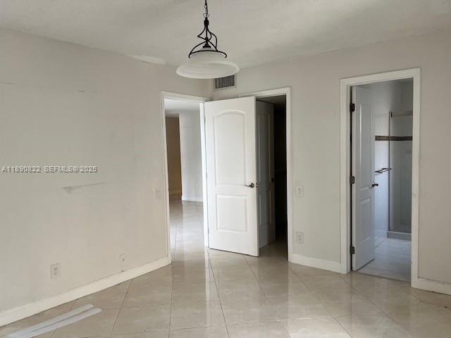 Building Photo - 5304 NE 6th Ave