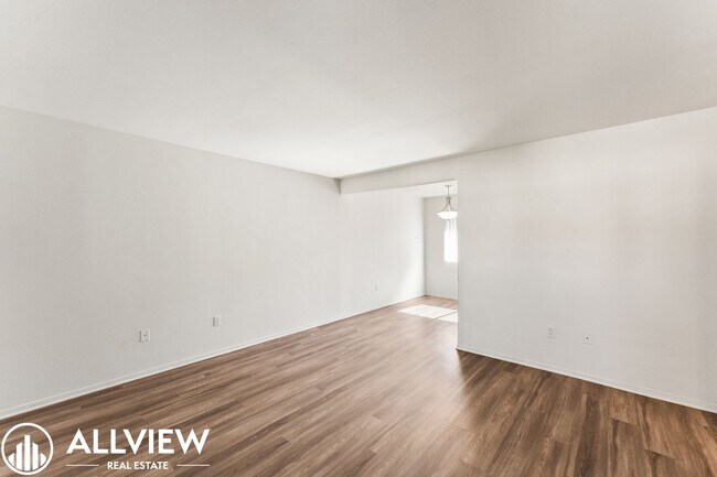 Building Photo - 17972 Baron Cir