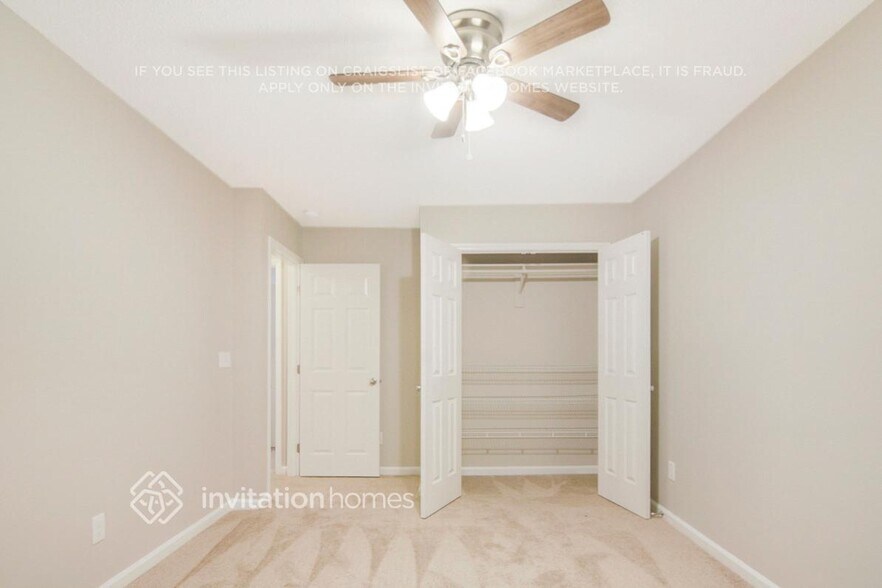 Building Photo - 305 Durington Pl