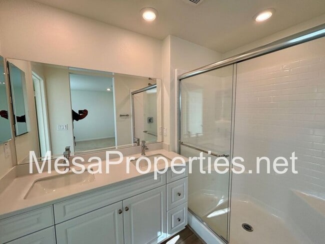 Building Photo - 4240 S Laguna Ave