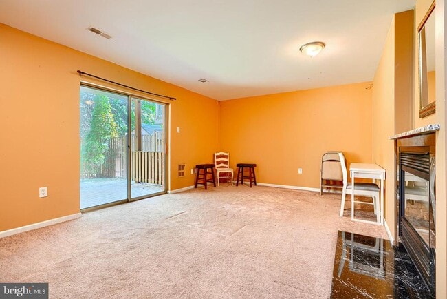 Building Photo - 30 Old Forge Ct