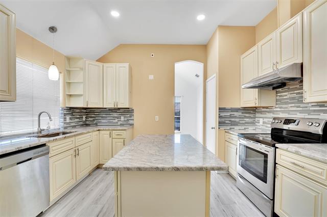 Building Photo - 4221 Creekstone Dr