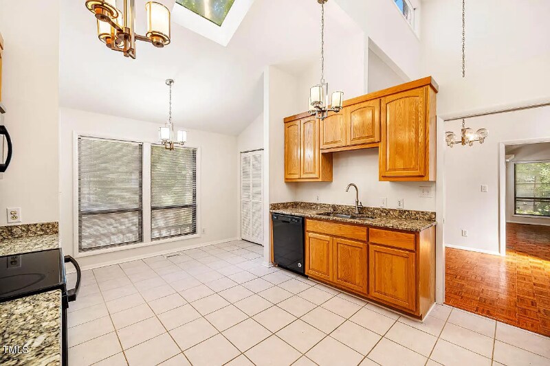 Building Photo - 94 Meadow Run Rd