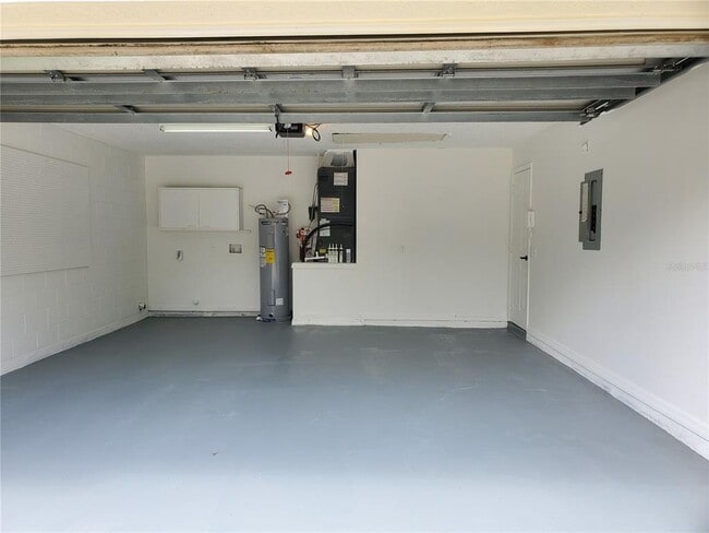 Building Photo - 10237 Vista Cove Ln