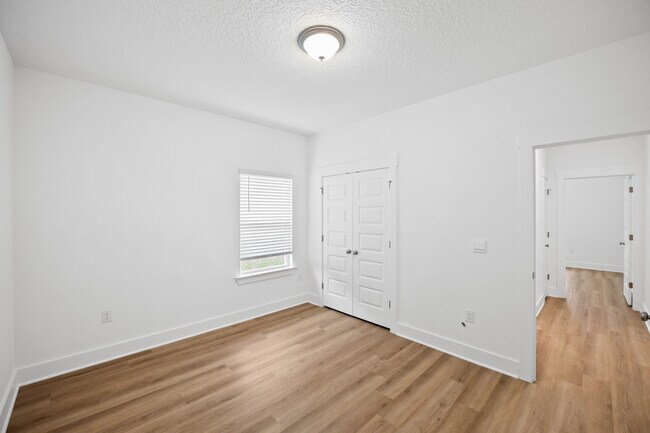 Building Photo - 21073 Teluga Ave