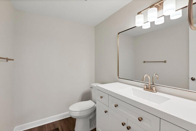 Building Photo - 3080 Pine Valley Rd