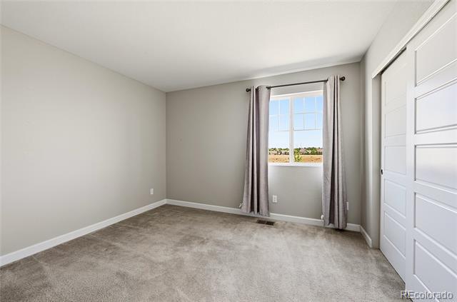 Building Photo - 4988 S Wenatchee Cir