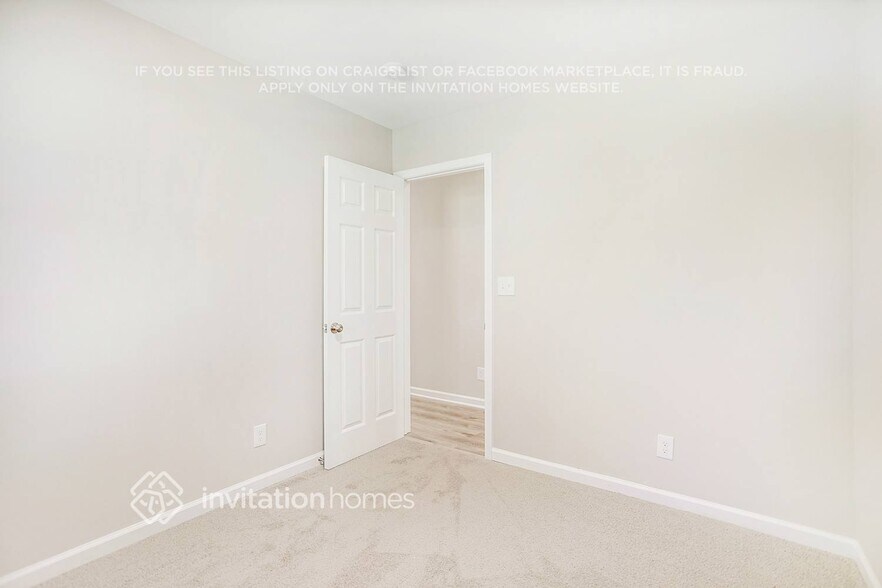 Building Photo - 3068 Rollingwood Ln SE