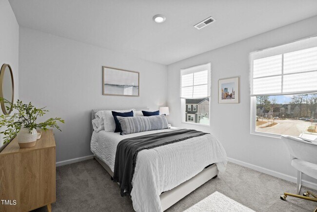Building Photo - 2550 Laurel Valley Way