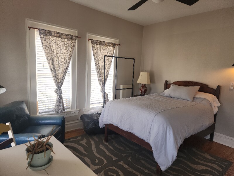 Building Photo - 100 Bauer Ave