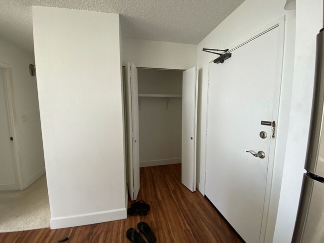 Building Photo - 340SHO