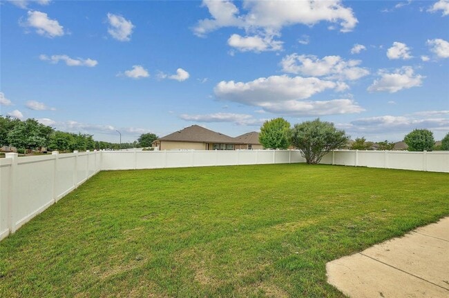 Building Photo - 1115 Petroglyph Trail