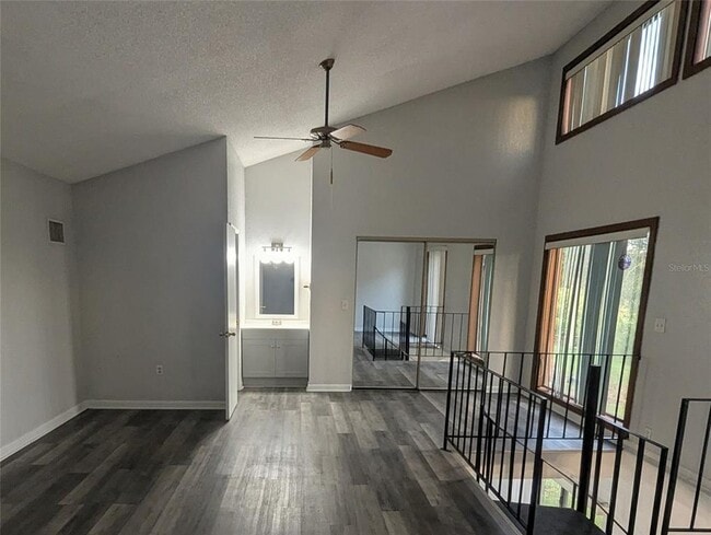 Building Photo - 5635 Struthers Ct