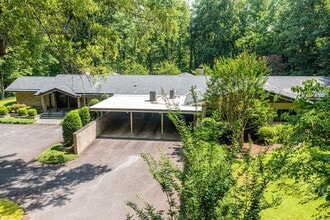 Building Photo - 153 Hillhaven Pl SE