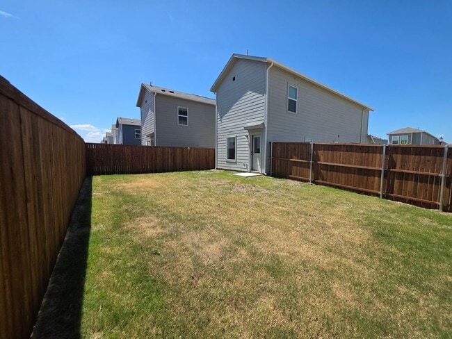 Building Photo - Charming New Build with Modern Layout – 3 ...