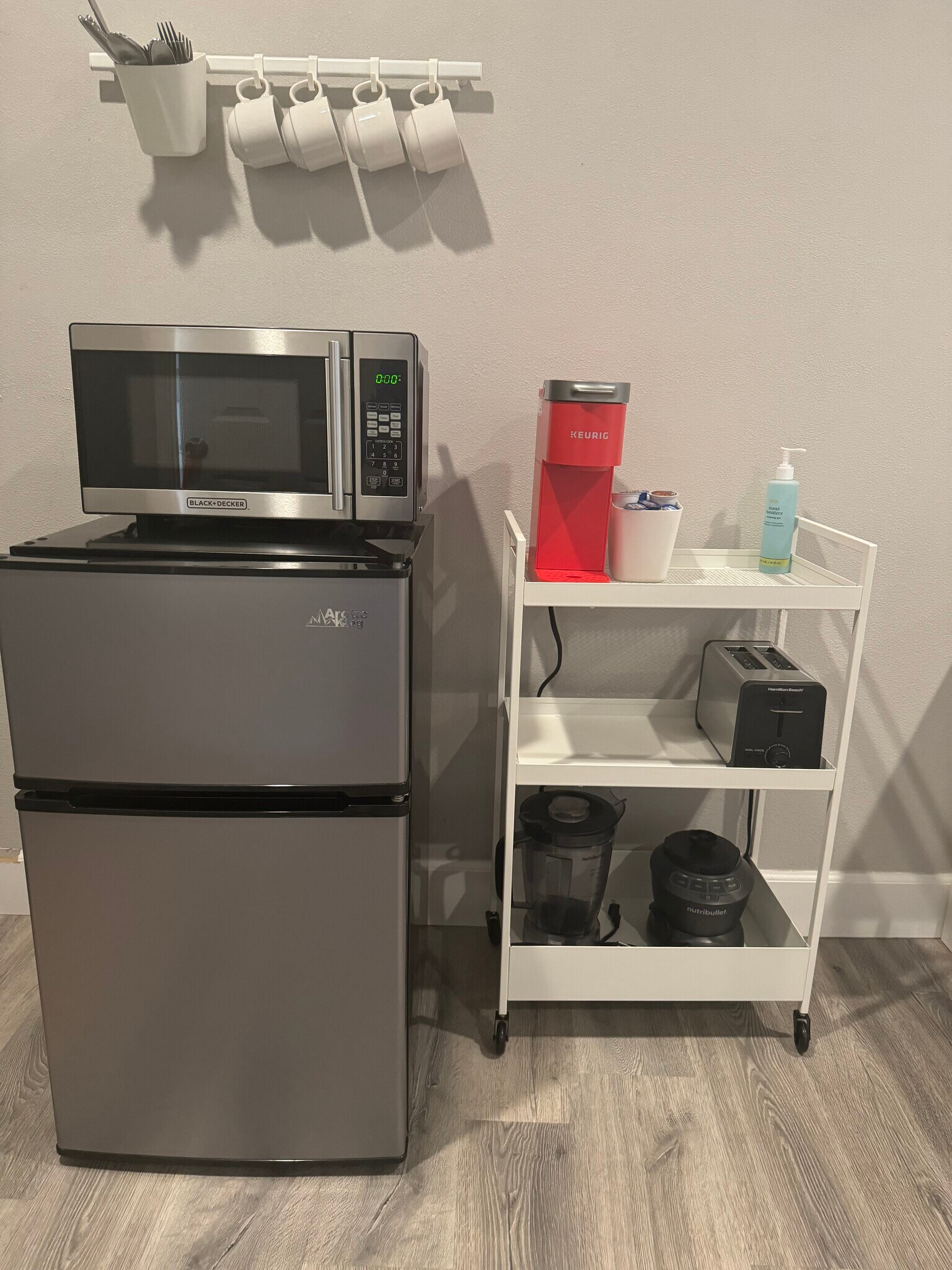 Building Photo - 5827 Rose Ave