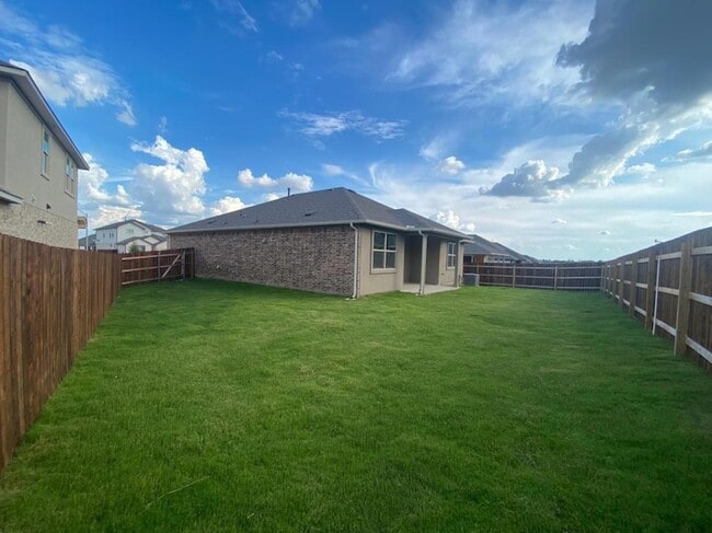 Building Photo - 18024 Stefano Dr