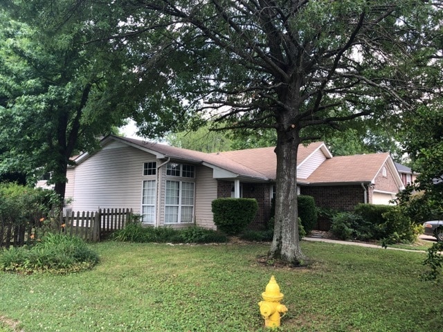 Building Photo - Very Nice 3 Bedroom Home in Hendersonville!