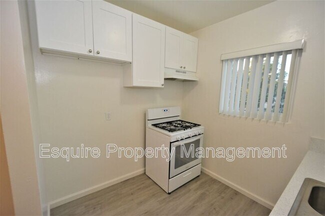 Building Photo - 710 W Channel Islands Blvd