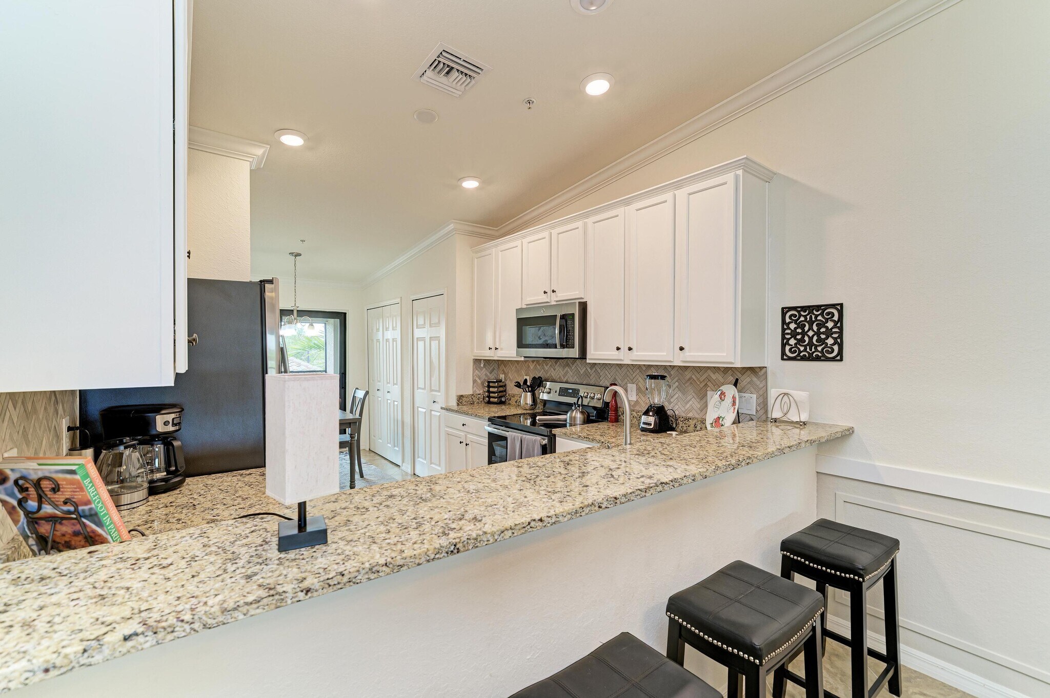 Building Photo - 5557 Palmer Cir