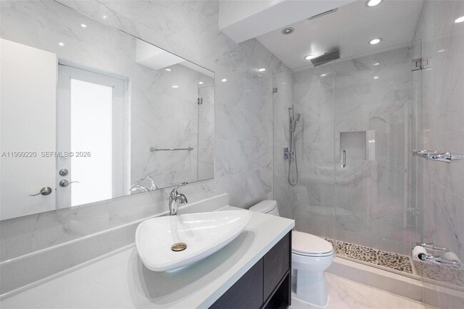 Building Photo - 11401 SW 72nd Pl