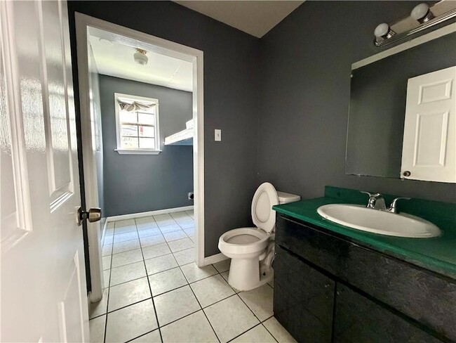 Building Photo - 3615 Jupiter Dr