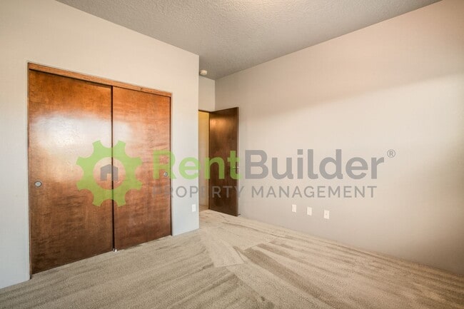 Building Photo - CALL US TODAY AT (505) 808-6467 TO SCHEDUL...