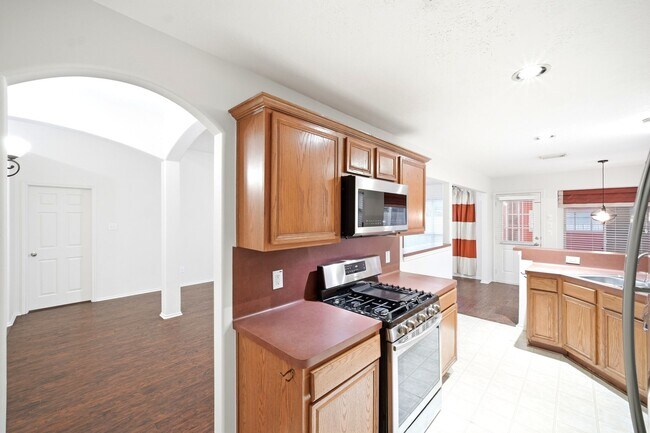 Building Photo - 6931 Hamilton Falls Ln