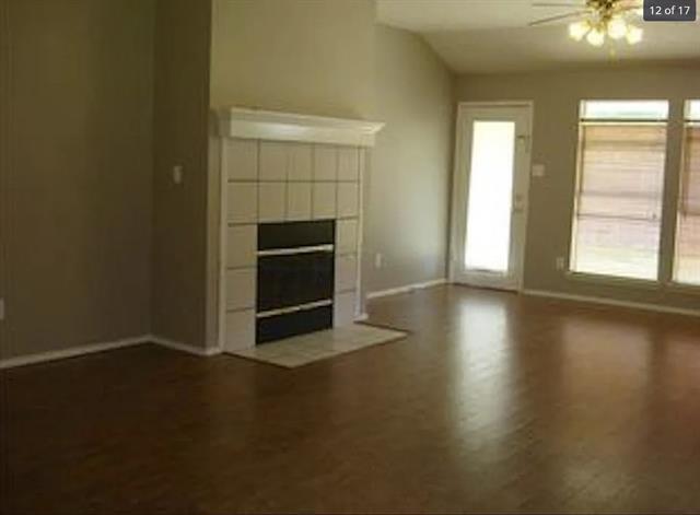 Building Photo - 913 Austin Ln