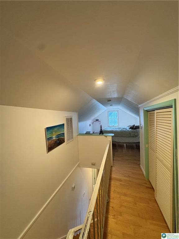 Building Photo - 10 Henry Ave