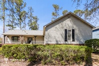 Building Photo - Charming 3 Bedroom in Evans!
