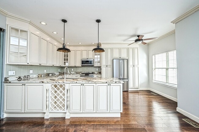 Building Photo - 44171 Paget Terrace