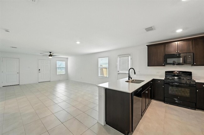 Building Photo - 2733 Slatewood Dr
