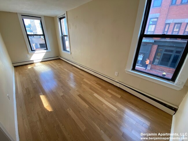 Building Photo - 224 Cambridge St