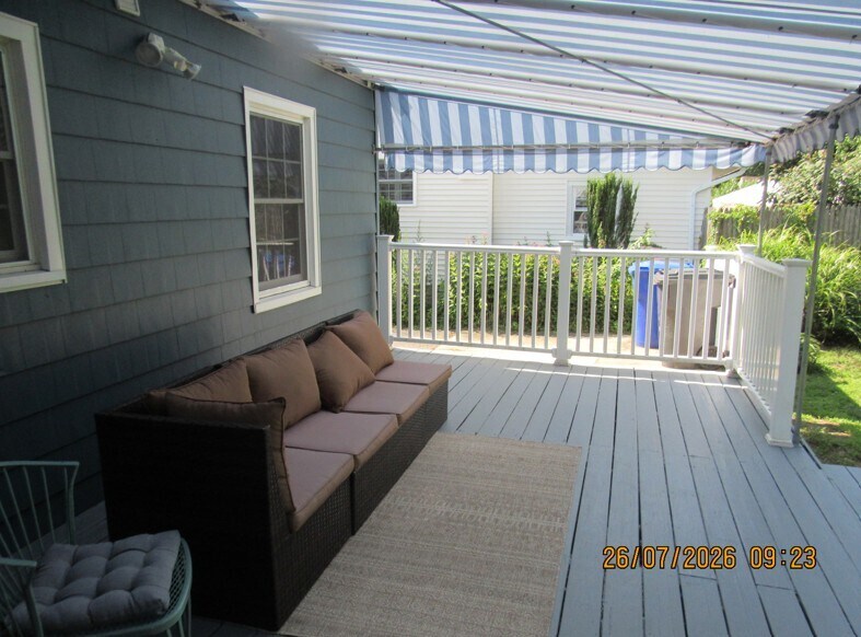 covered deck. - 114 Maple St