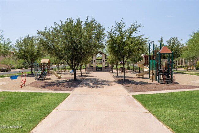 Building Photo - 9260 E Desert Village Dr