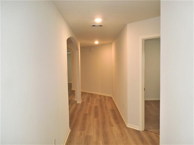 Building Photo - 10506 Copper Ridge Dr