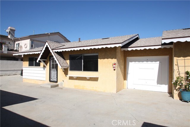 Building Photo - 2614 Graham Ave