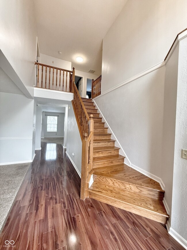 Building Photo - 878 Woodgate Ln