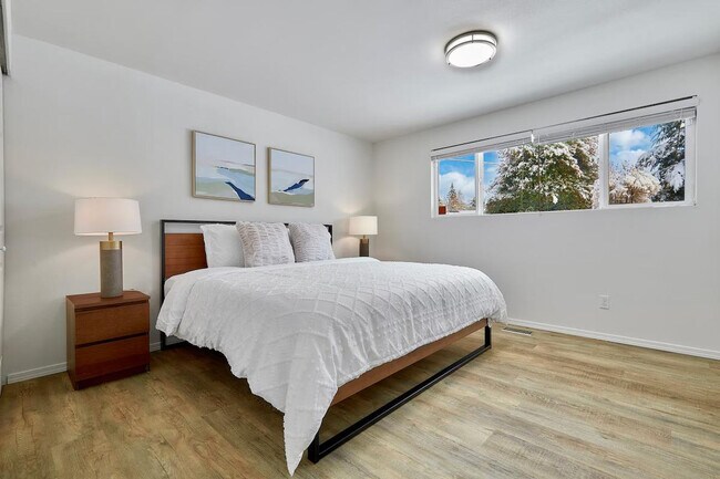 Building Photo - 629 212th St SW