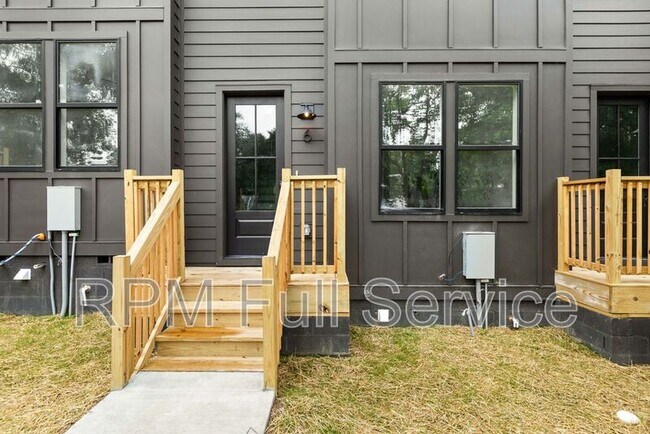 Building Photo - 4021 Clarksville Pike